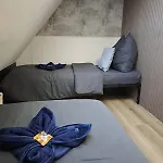 Anbindung In Den Nationalpark, Eifeloase Fuer 6 Personen Und 2 Haustiere דירה