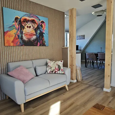Apartment Anbindung In Den Nationalpark, Eifeloase Fuer 6 Personen Und 2 Haustiere Schleiden