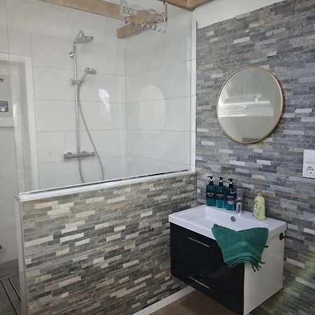 Anbindung In Den Nationalpark, Eifeloase Fuer 6 Personen Und 2 Haustiere Apartment