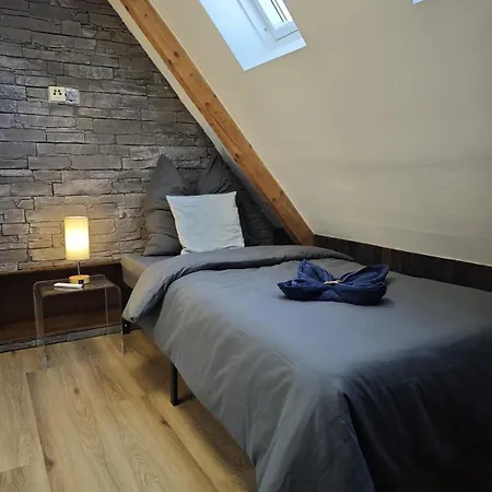 Appartamento Anbindung In Den Nationalpark, Eifeloase Fuer 6 Personen Und 2 Haustiere Schleiden