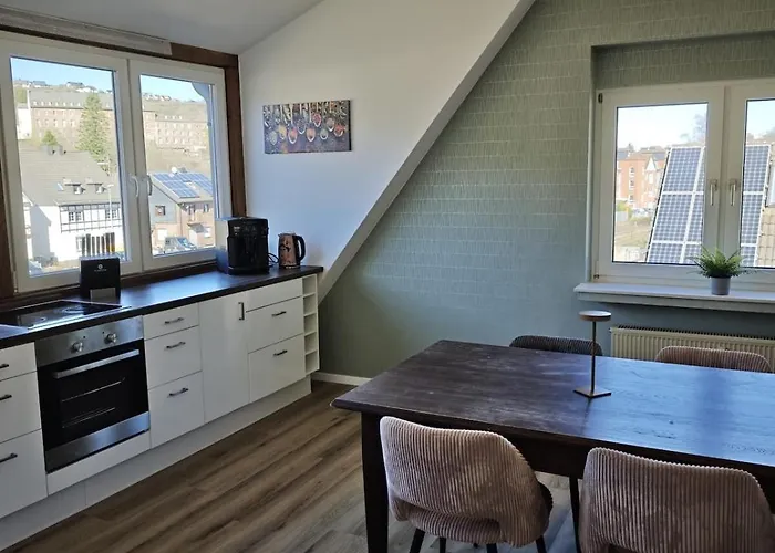 Apartment Anbindung In Den Nationalpark, Eifeloase Fuer 6 Personen Und 2 Haustiere Schleiden